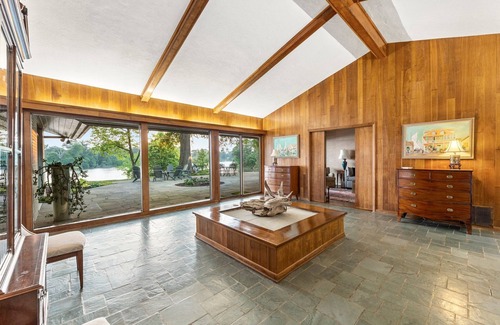 Irvington House | Topside at Stephens Point on Prestigious Carters Creek