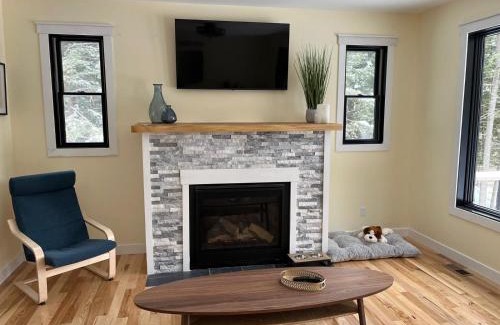 Kewadin House | Torch Lake Blue 4BDR Beachfront House ➠ 2364
