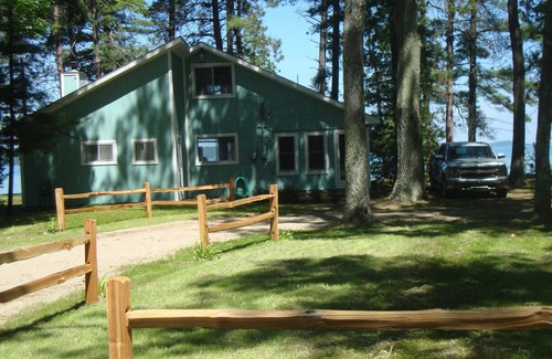 Rapid City Cottage | TORCH LAKE WATERFRONT HOME AVAILABLE AUG 17-24 AND AUG 24-31, 2024!