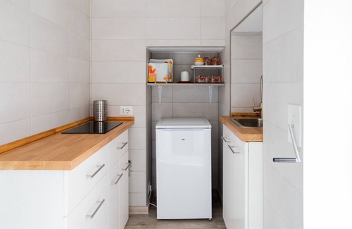 Municipio 1 Apartment | Torre Lama con balcone vista mare by Wonderful Italy