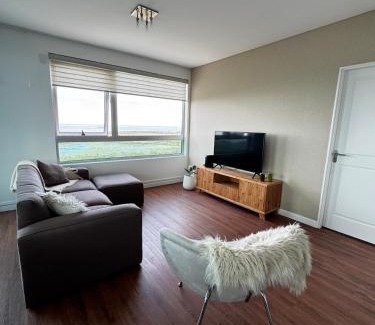 Buenos Aires Central Business District Apartment | Torres del Yacht - Premium