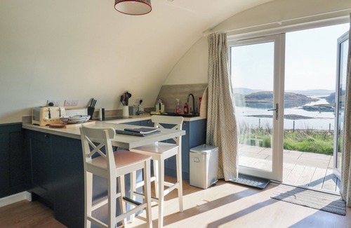 Isle of Luing Cottage | TORSA, pet friendly, with a garden in Cullipool, Isle Of Luing
