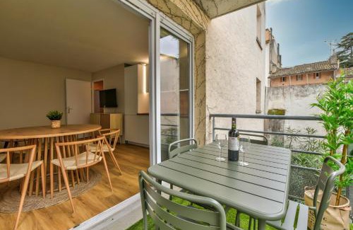 Arnaud Bernard Apartment | Toulouzen - St-Sernin - Capitole - 2-BDR 60m2, terrace, free car park - T3 60m2, terrasse, parking privé gratuit