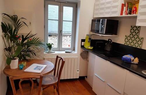 Beaune City Centre Apartment | Tour Saint Nicolas, in downtown Beaune