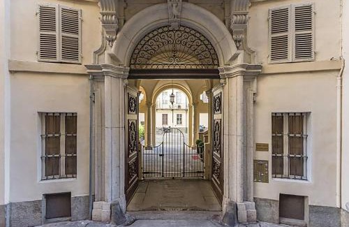 Roman Quarter Apartment | TOURinTURIN appartamento in Torino centro