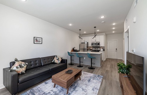 Church Hill Apartment | Tourist Home of Richmond 1 Bedroom Apartment - Church Hill North TH04