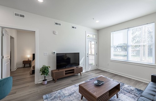 Church Hill Apartment | Tourist Home of Richmond 1 Bedroom Apartment - Church Hill North TH04