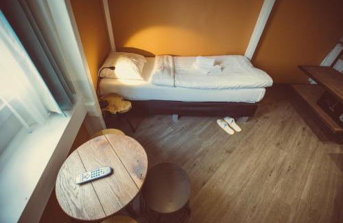 Burgwallen Nieuwe Zijde Hotel | Tourist Inn One Amsterdam