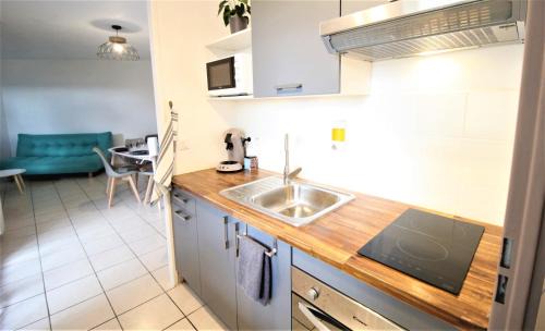 Carcassonne Apartment | Tout confort ! Calme, Climatisation, Parking gratuit, Grande Terrasse, Ascenseur, Wifi