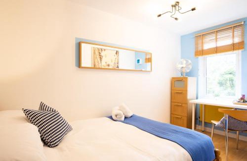 Tower Hill House | Tower Bridge Rainbow Suites