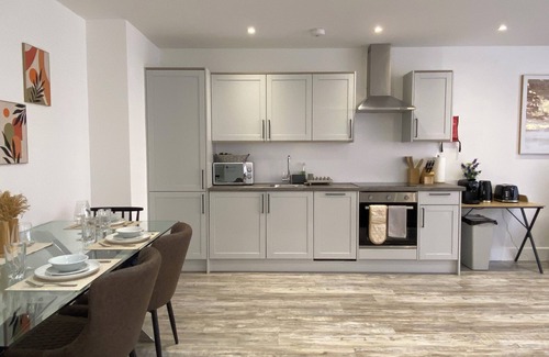 Swindon Apartment | Town Center Two-Bedroom