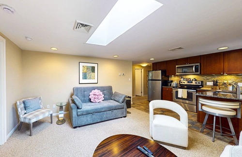 Dodds Addition House | Town of Rehoboth Beach pet friendly house w/deck close to beach