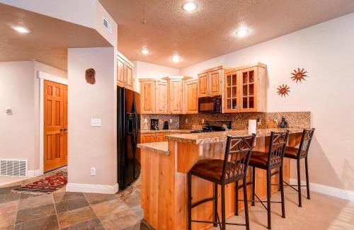 Downtown Park City Apartment | TOWN POINTE B303 condo