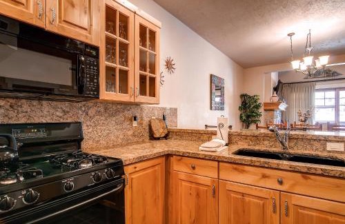 Downtown Park City Apartment | TOWN POINTE B303 condo