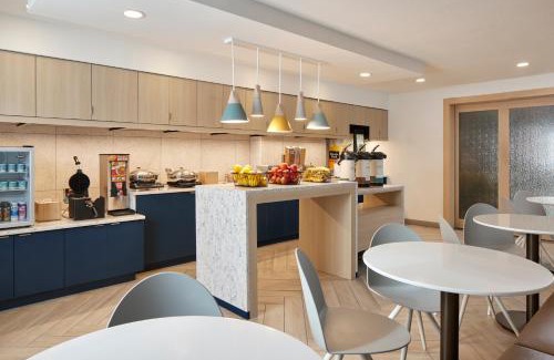 Sterling Hotel | TownePlace Suites Dulles Airport