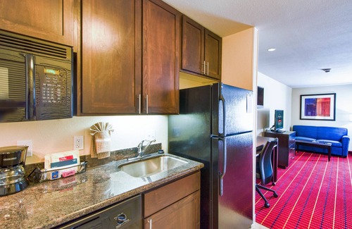 Biggs Field Hotel | TownePlace Suites El Paso Airport