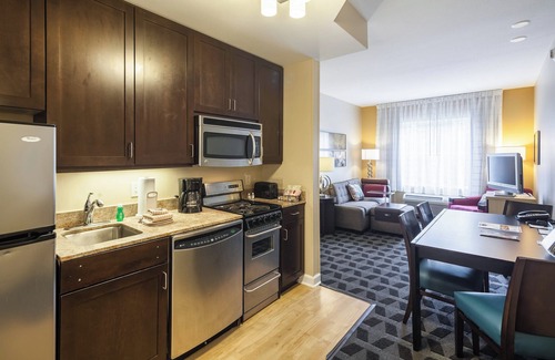 Southpoint Hotel | Towneplace Suites Marriott Jacksonville Butler Boulevard