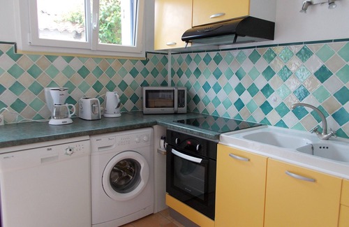 Saint-Georges-de-Didonne House | Townhouse in the center 200m from the beach