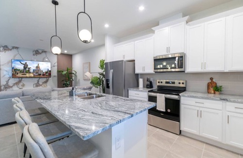 Florida Central Atlantic Coast Apartment | Townhome in Kissimmee with pool and pets allowed