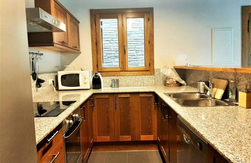 Montella I Martinet House | Townhouse 4 Bed Pellet Stove, Private Garden & Garage