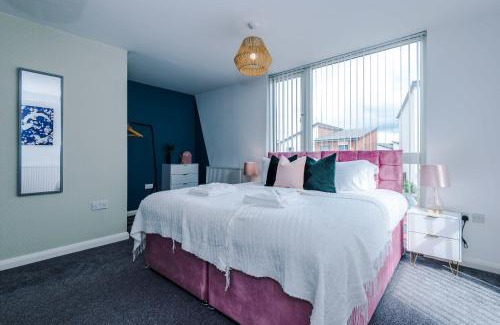 Manchester House | Townhouse 5mins to City Centre and Etihad - Free Secure Parking