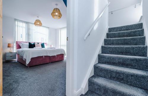 Manchester House | Townhouse 5mins to City Centre and Etihad - Free Secure Parking