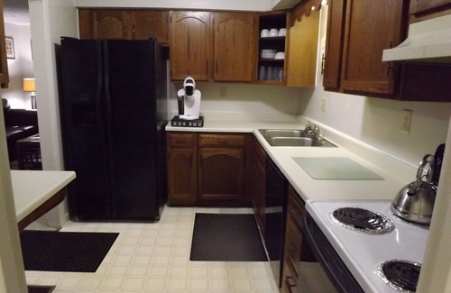 Karns House | Townhouse is ready and waiting for your East TN adventure; work or relaxation.