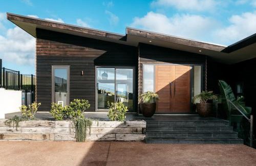 Oneroa House | Tradewinds Waiheke