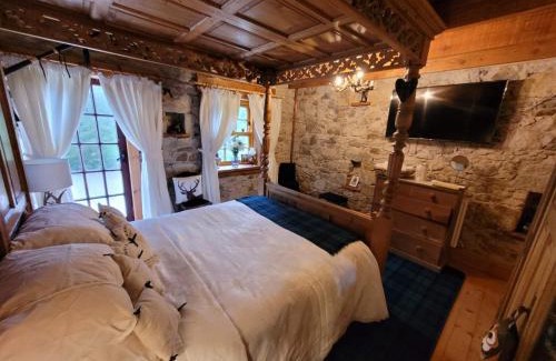 Dalry House | Traditional 2-Bed Cottage in Dalry