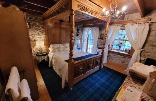 Dalry House | Traditional 2-Bed Cottage in Dalry