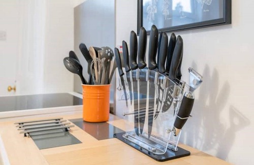 Kirriemuir House | Traditional 2 bed home in Kirriemuir