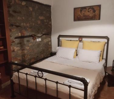 Panteleimon House | Traditional Guesthouse Archontoula
