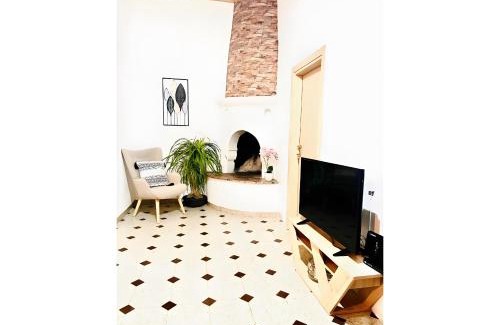 Gennadi Apartment | Traditional House 1925