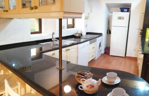 Lloreda House | Traditional house with sea views