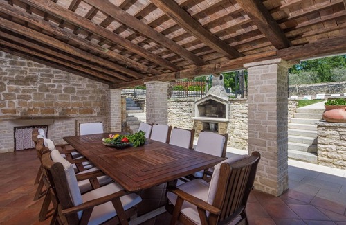 Vosteni Cabin | Traditional stone house for 10 people, large garden and pool, Sveti Lovrec