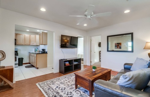 Windsor Hills House | Tranquil 2 Bedroom w/Fenced Yard.Walking Distance to La Mesa Village