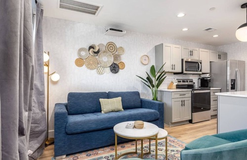 Hillsboro Village Apartment | Tranquil 3 Beds 2 Bedroom Nashville Condo - Walk to Grocery, Restaurants