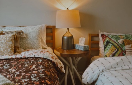 Sherwood Park Other | Tranquil Acreage Family Getaway Close to the City! Hot Tub & Wood Burning Sauna!