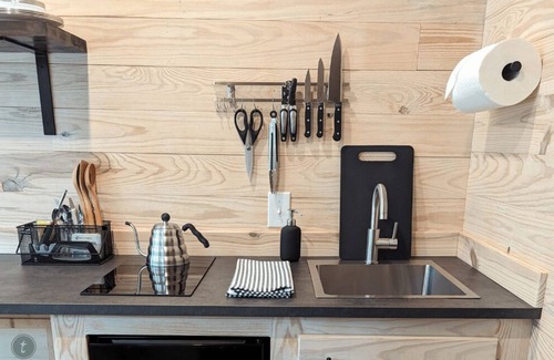 Winona Cabin | tranquil cabins studio - Tranquil Cabins Studio for 2 nestled in the East Texas pines.