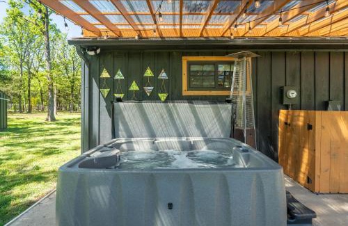 Greenville House | Tranquil Country Escape 4 Bedrooms Pond Firepit