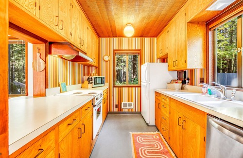 Sea Ranch Cabin | Tranquil, dog-friendly home w/valley views and wood stove - close to trails
