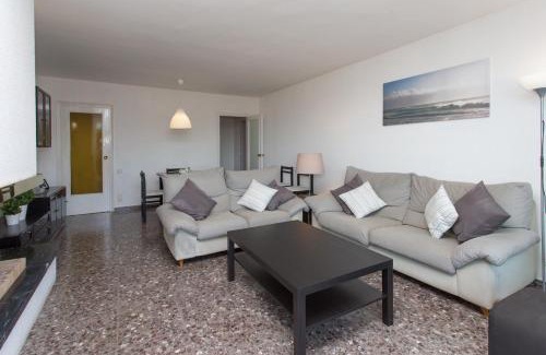 Sant Andreu de Llavaneres Apartment | Tranquilidad junto al mar con piscina