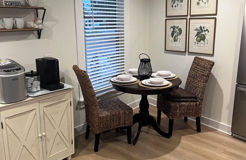 Flat Rock Condo | Tranquil Lakeside Waterfall Retreat-Apple and Leaf Season are Here