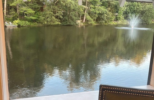 Flat Rock Condo | Tranquil Lakeside Waterfall Retreat-Apple and Leaf Season are Here