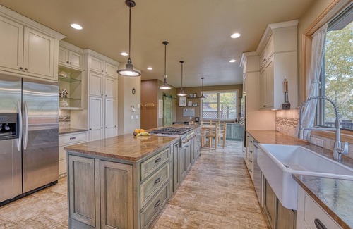 Summit Cove House | Tranquil luxury Dillon home 5BR + HotTub + Heated Garage available 30+ days