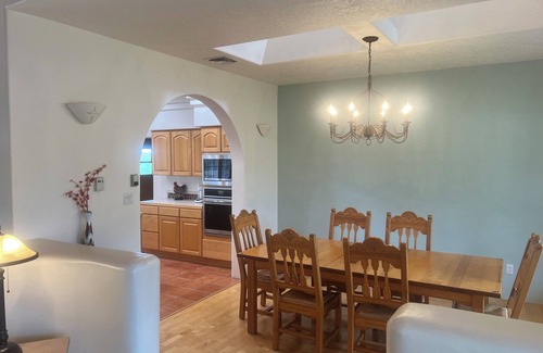 Rio Grande Blvd House | Tranquil North Valley Retreat