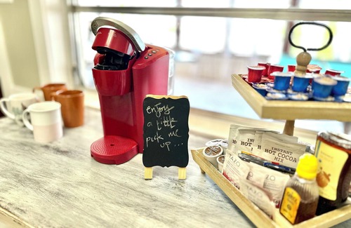 Tampa House | Tranquil Pool Home with canal access and amazing amenities!