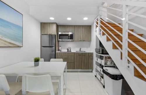 West Avenue Apartment | Tranquil Retreat, Comfortable Condo in Miami Beach