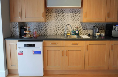 Bicester House | Tranquil Retreat in Bicester