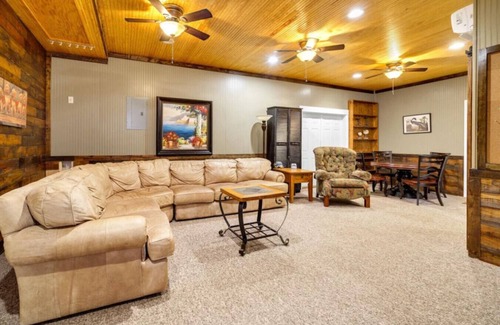 Almont Apartment | Tranquil suite in The Neck neighborhood on Edisto Island